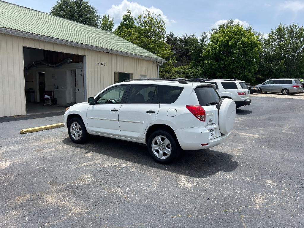 2008 Toyota RAV4 photo