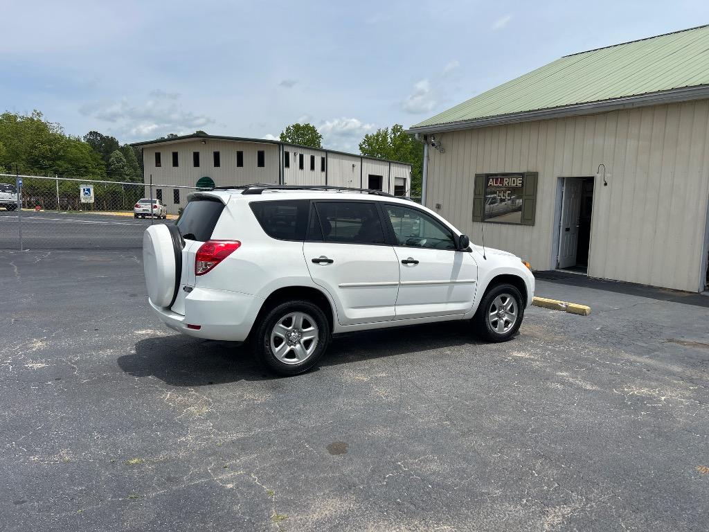 2008 Toyota RAV4 photo