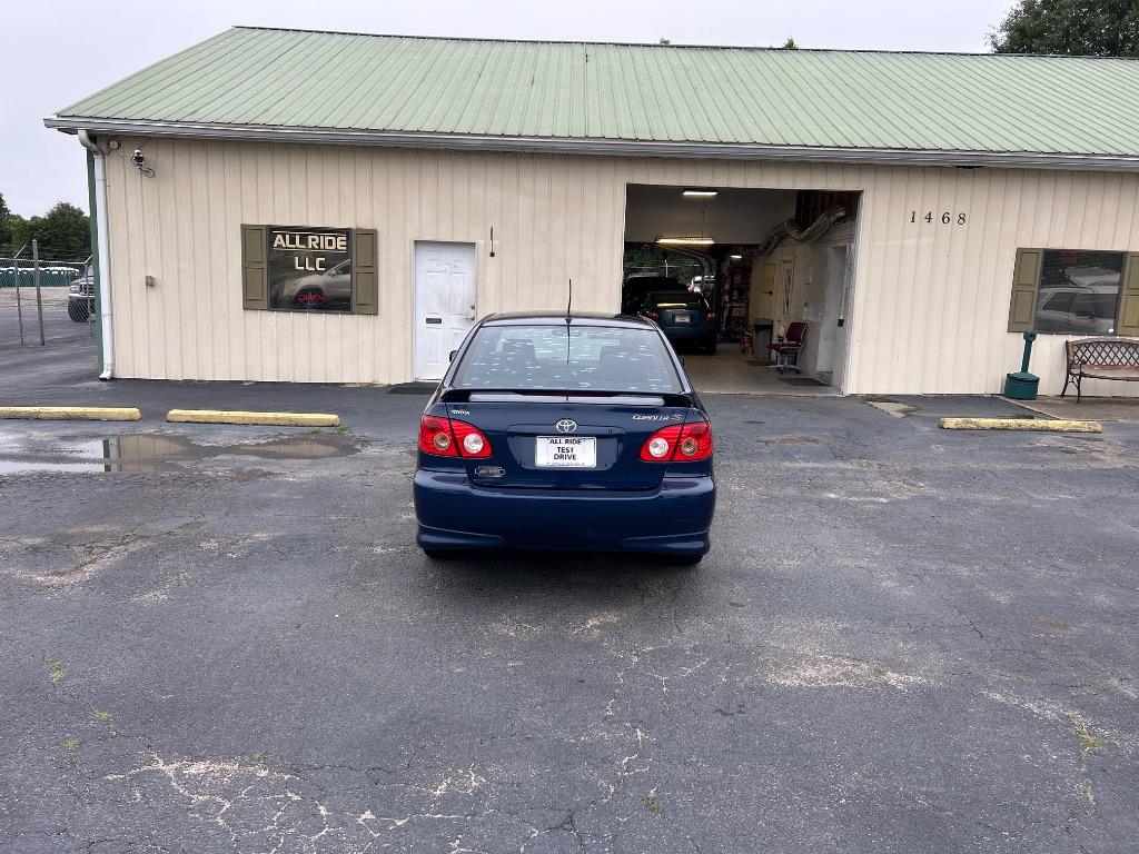 2007 Toyota Corolla CE photo