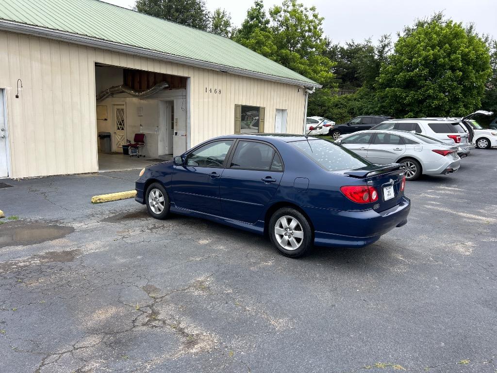 2007 Toyota Corolla CE photo