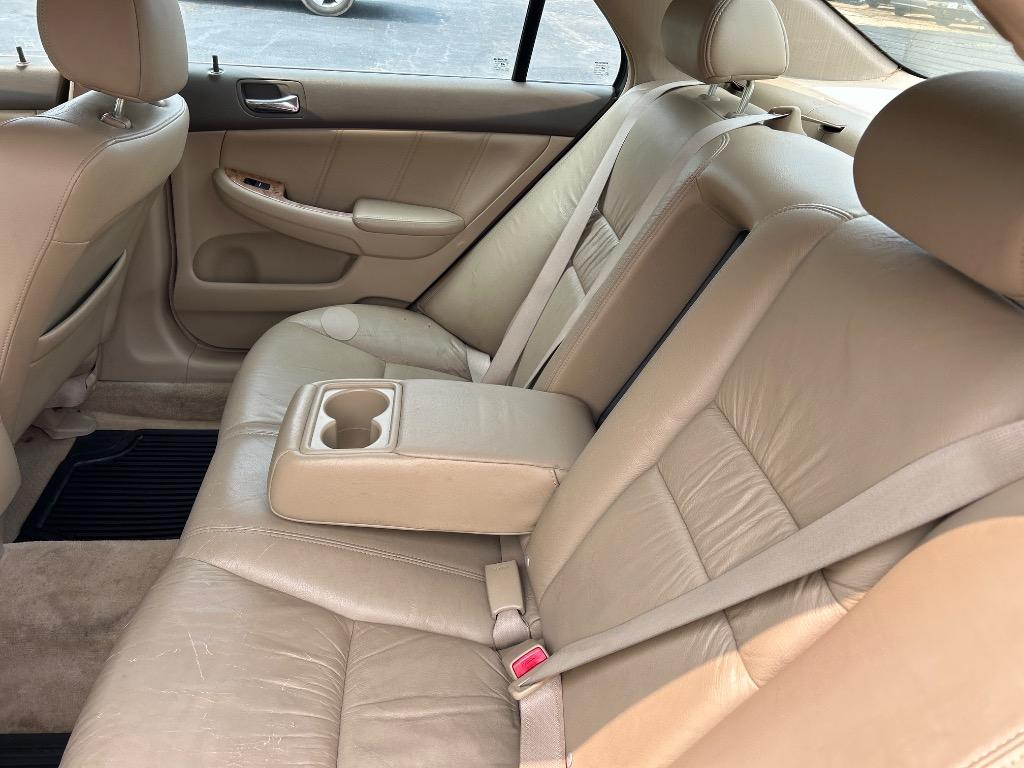 2005 Honda Accord EX photo