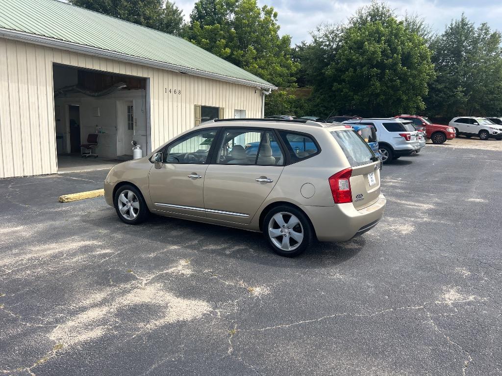 2007 Kia Rondo - $8,995
