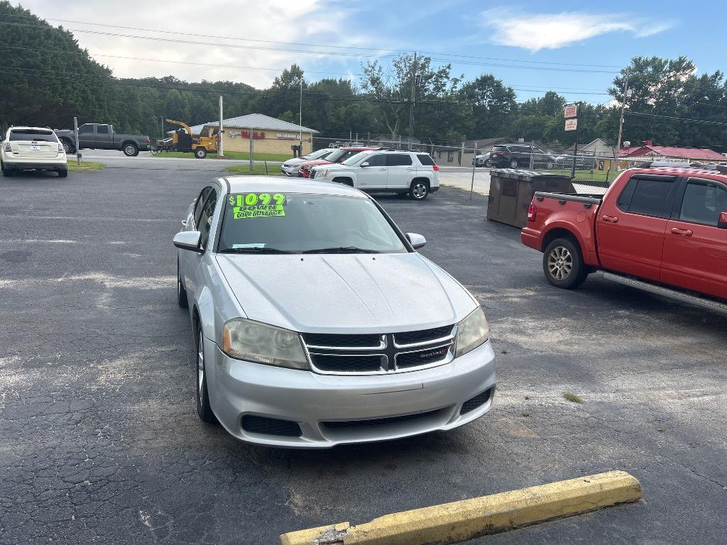 2012 Dodge Avenger - $11,995