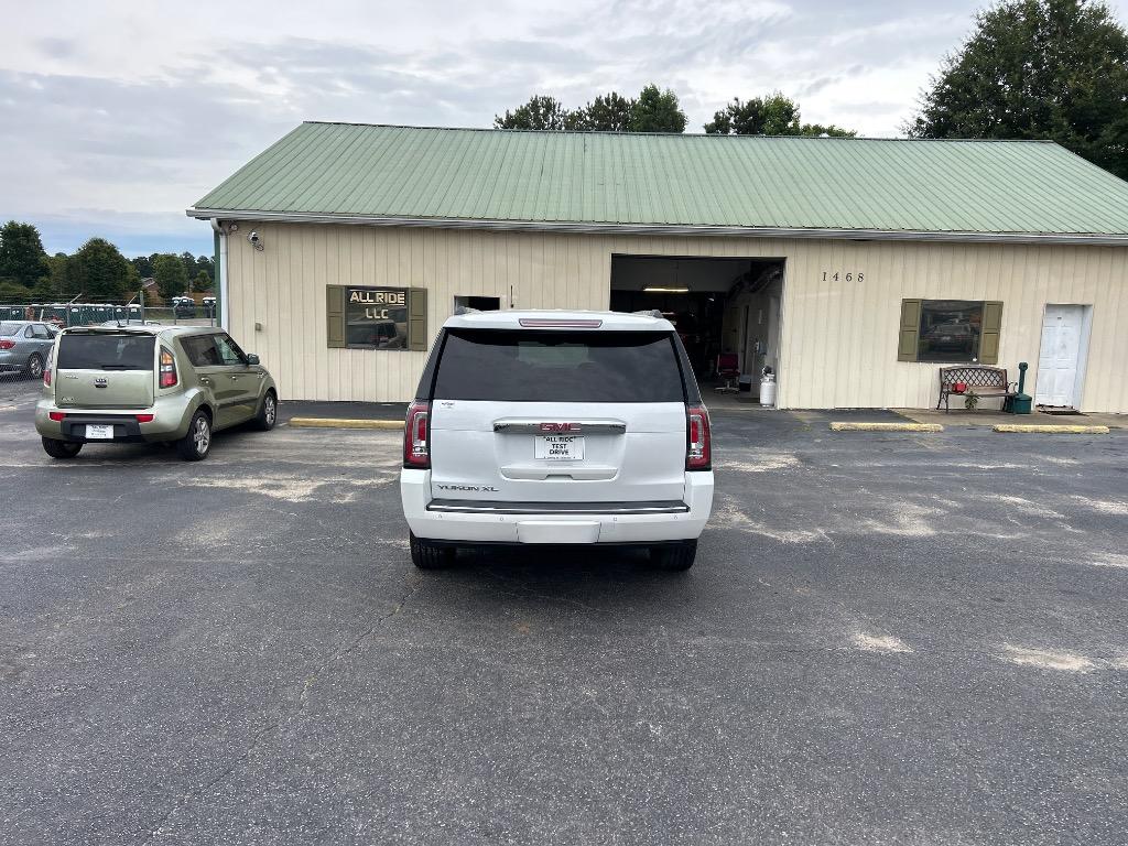 2017 GMC Yukon - $22,995