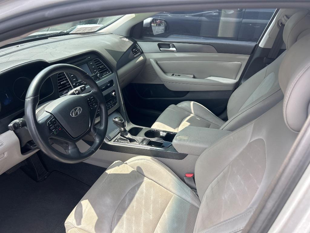 2015 Hyundai Sonata - $11,995