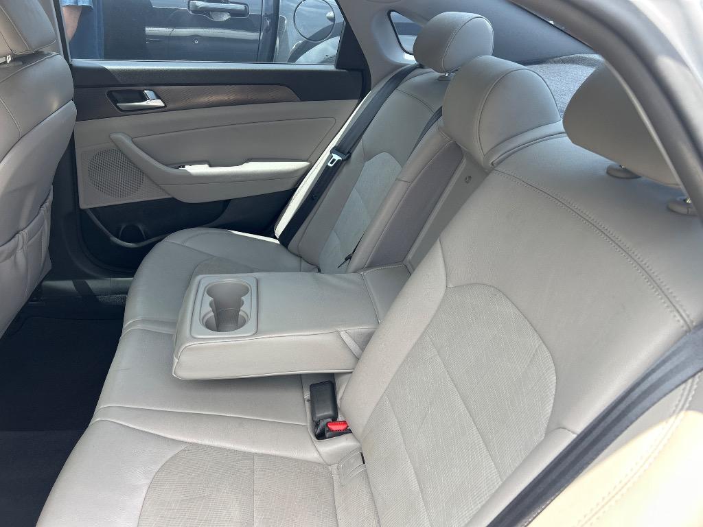 2015 Hyundai Sonata - $11,995