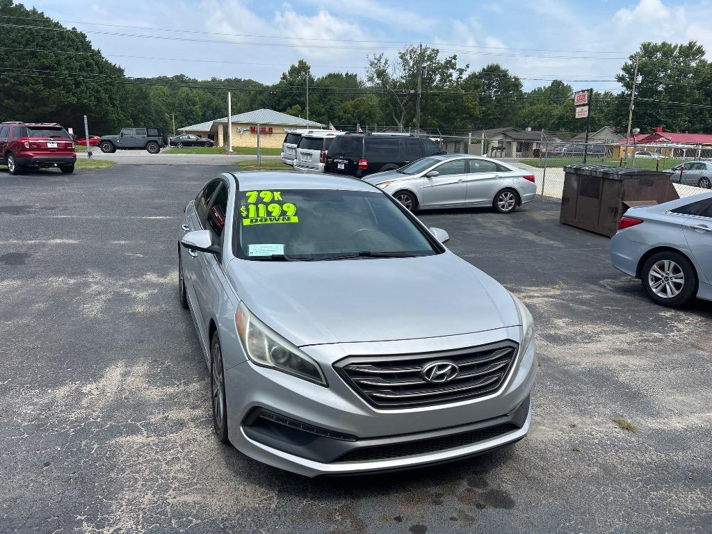 2015 Hyundai Sonata - $11,995