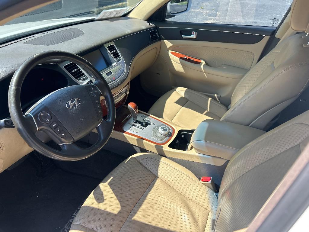 2013 Hyundai Genesis - $12,995