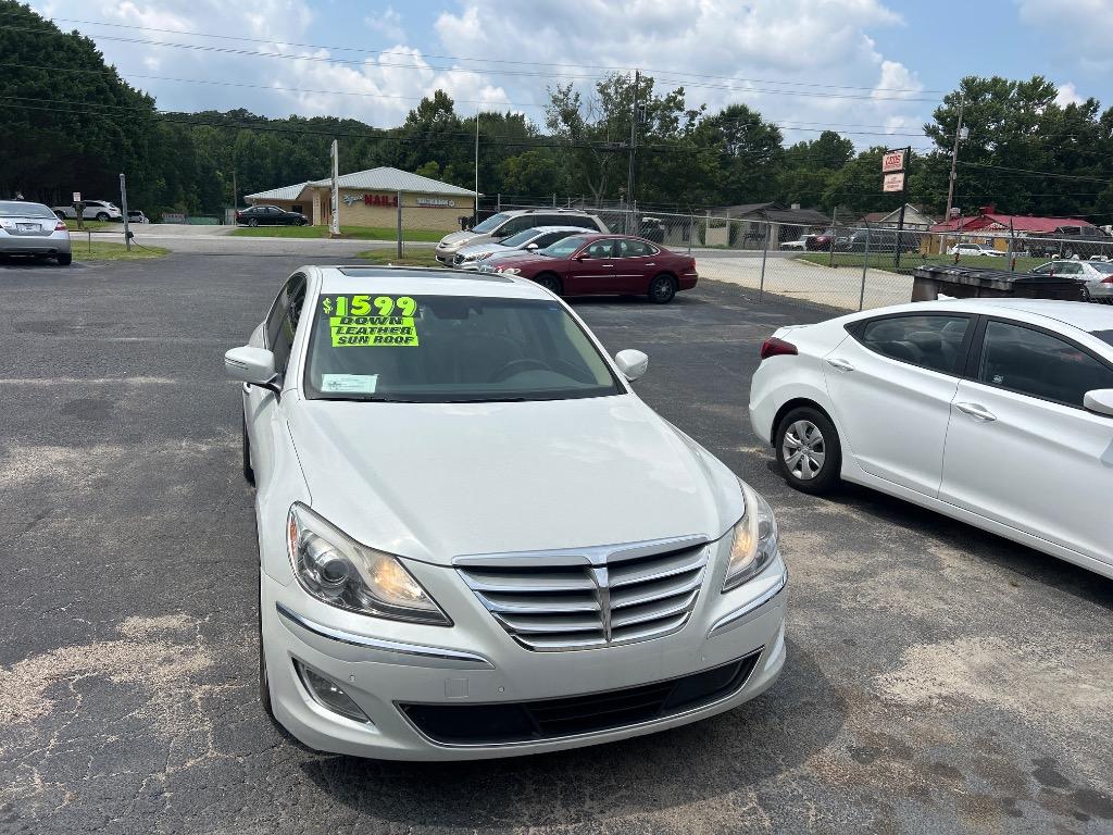 2013 Hyundai Genesis - $12,995