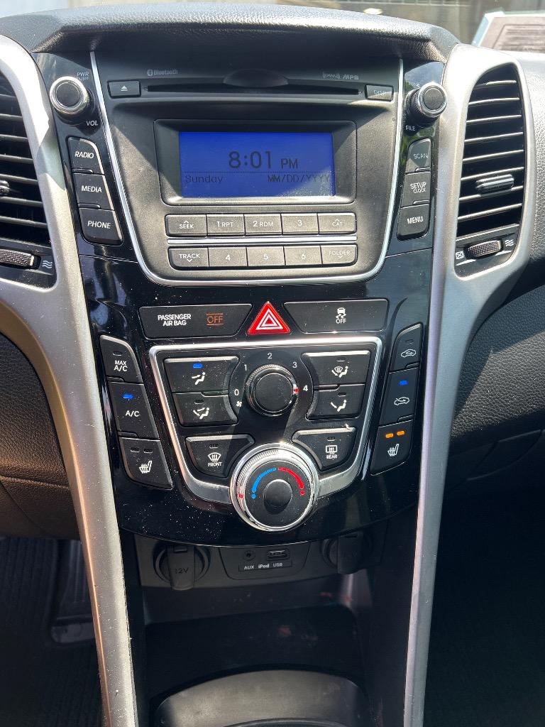 2015 Hyundai Elantra - $10,995