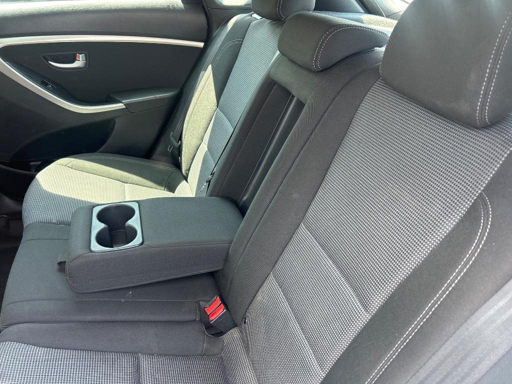 2015 Hyundai Elantra - $10,995