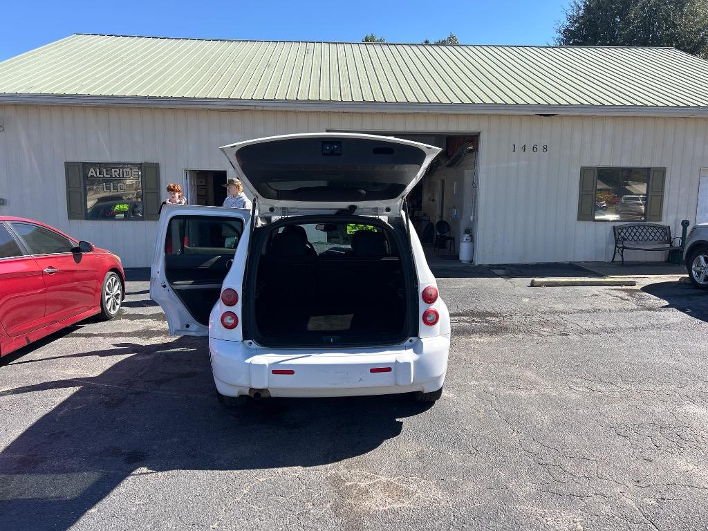 2011 Chevrolet HHR - $8,995