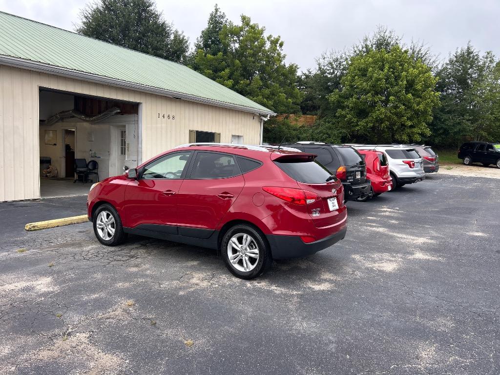 2013 Hyundai Tucson - $11,995