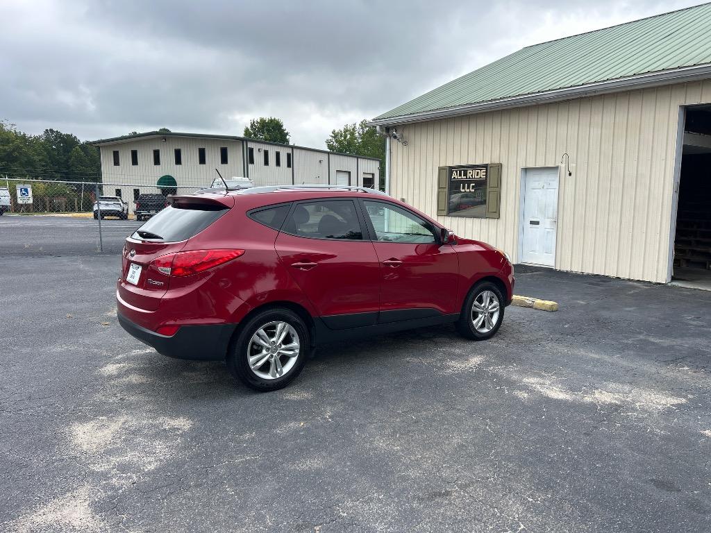 2013 Hyundai Tucson - $11,995