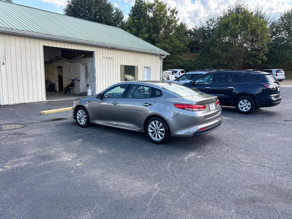 2016 Kia Optima - $13,995