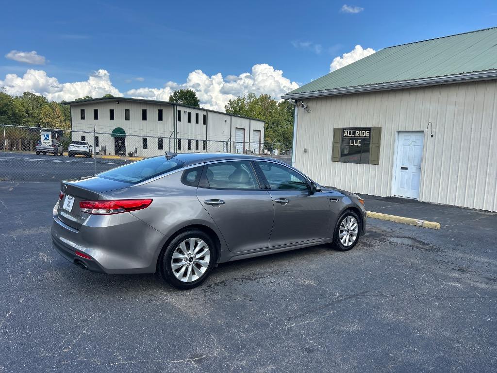 2016 Kia Optima - $13,995