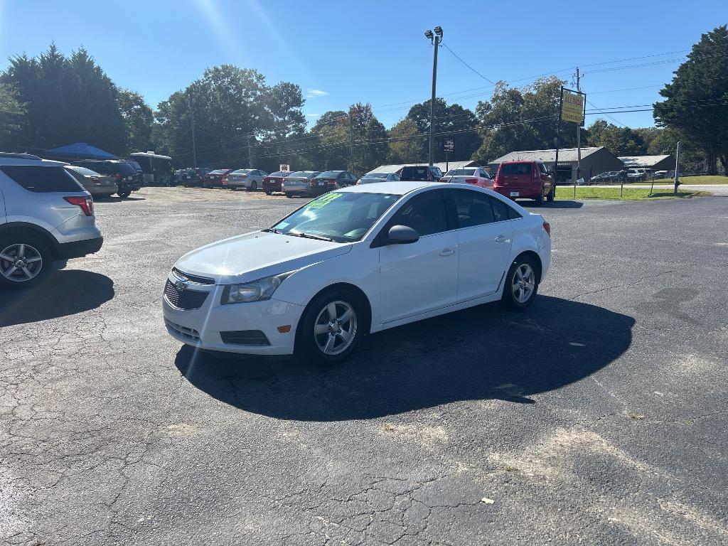 2013 Chevrolet Cruze - $9,995