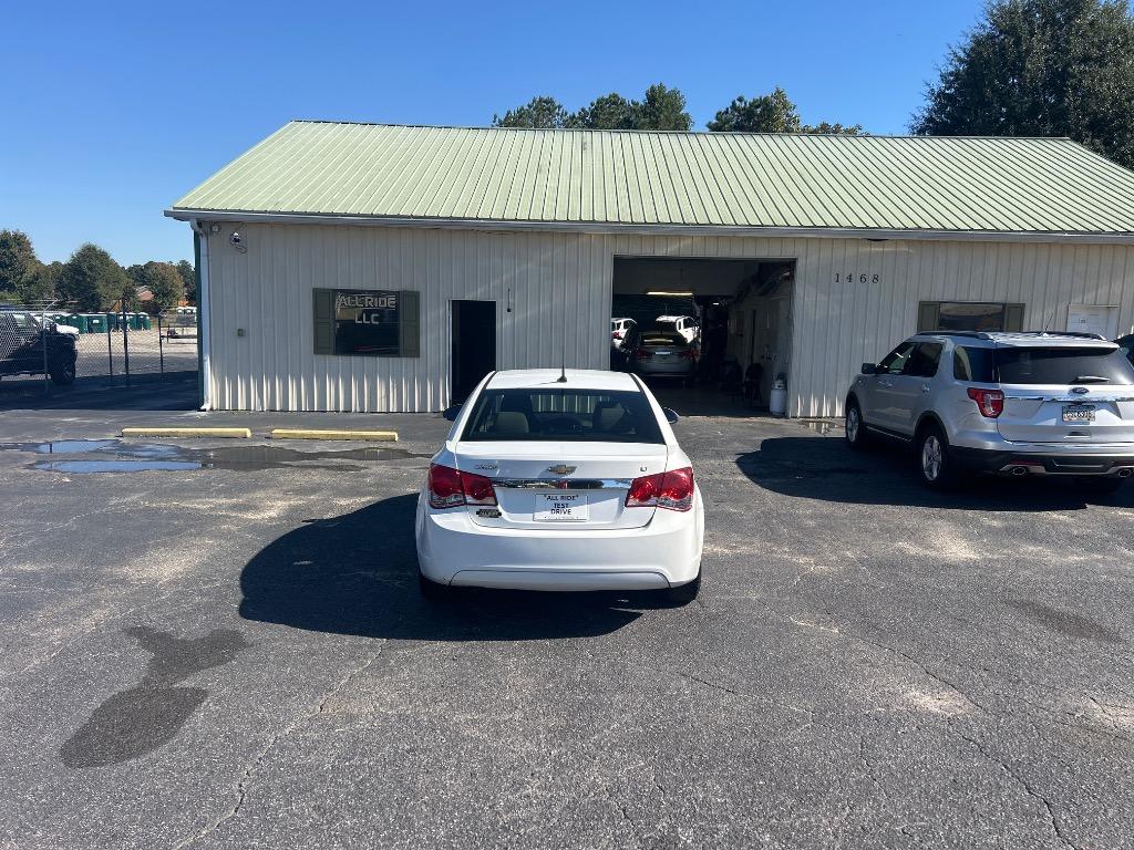 2013 Chevrolet Cruze - $9,995