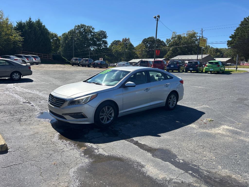 2015 Hyundai Sonata - $10,995