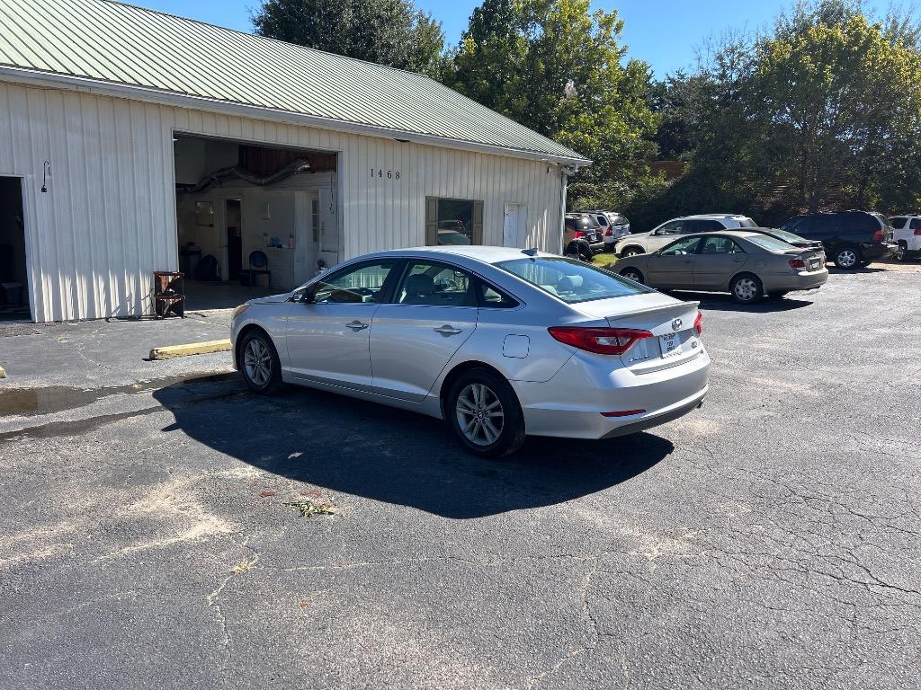2015 Hyundai Sonata - $10,995