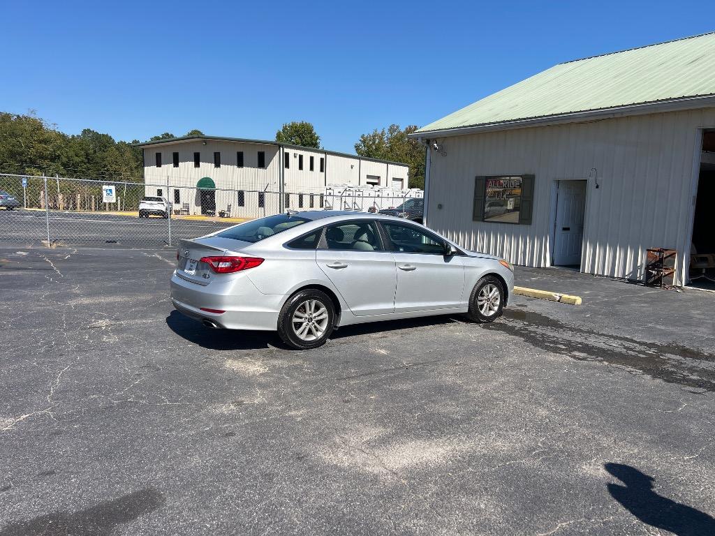2015 Hyundai Sonata - $10,995