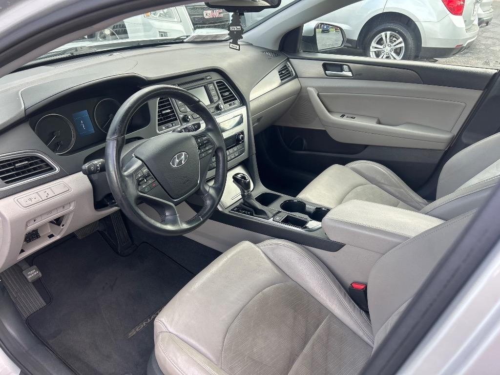 2015 Hyundai Sonata - $11,995