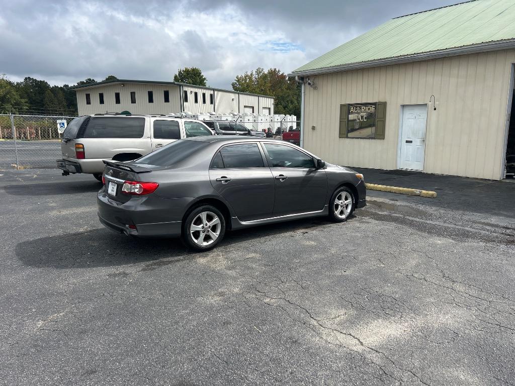 2013 Toyota Corolla - $11,995