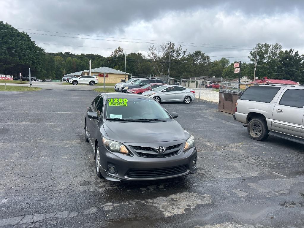 2013 Toyota Corolla - $11,995