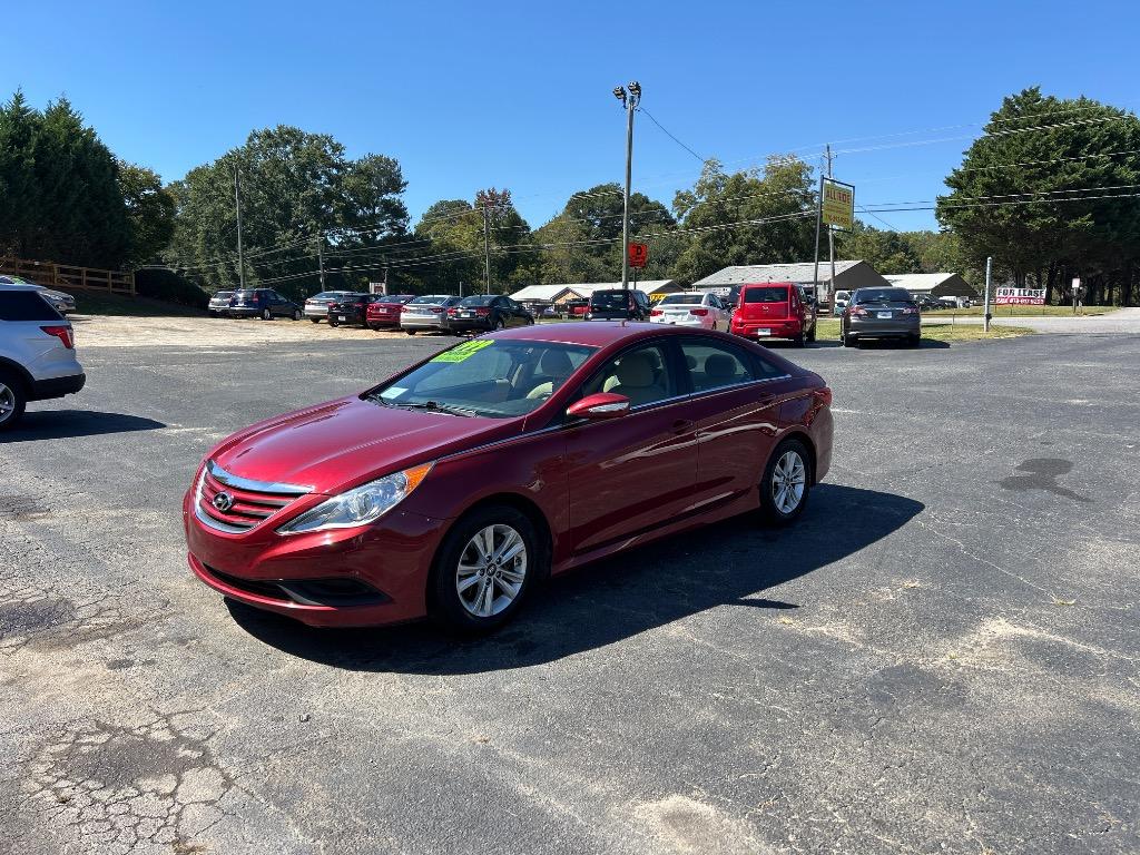 2014 Hyundai Sonata - $10,995