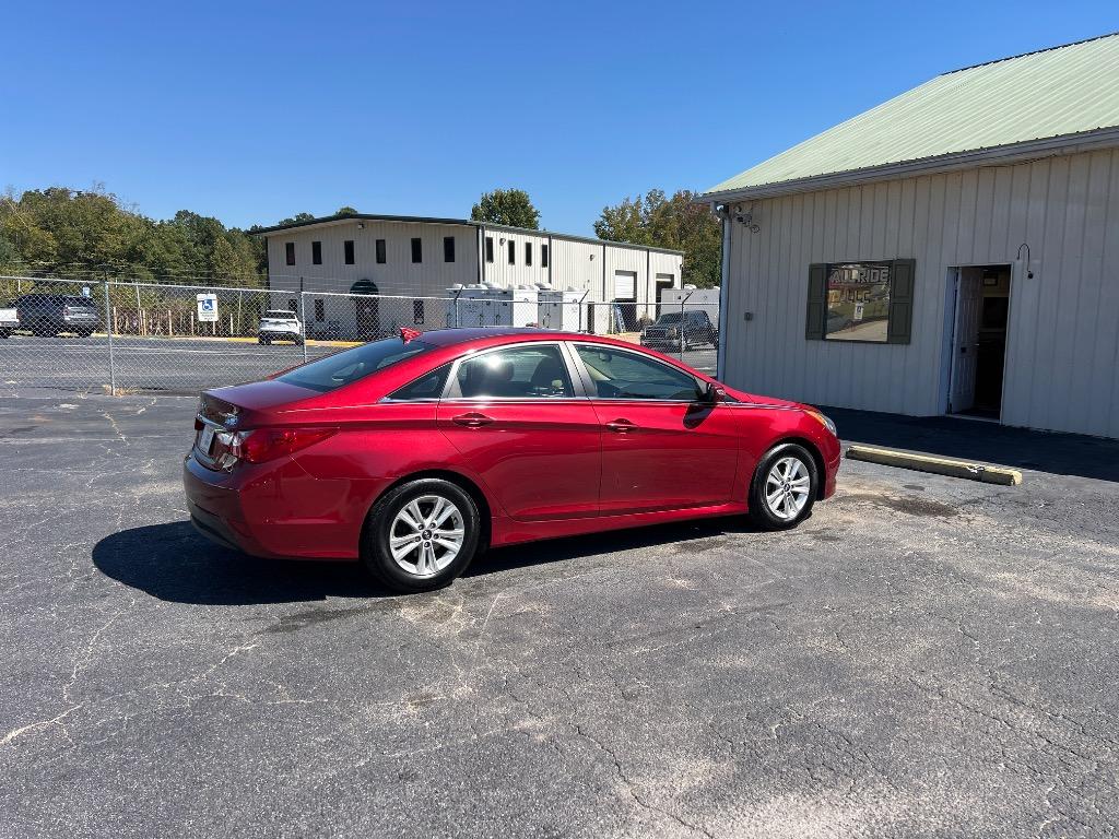 2014 Hyundai Sonata - $10,995