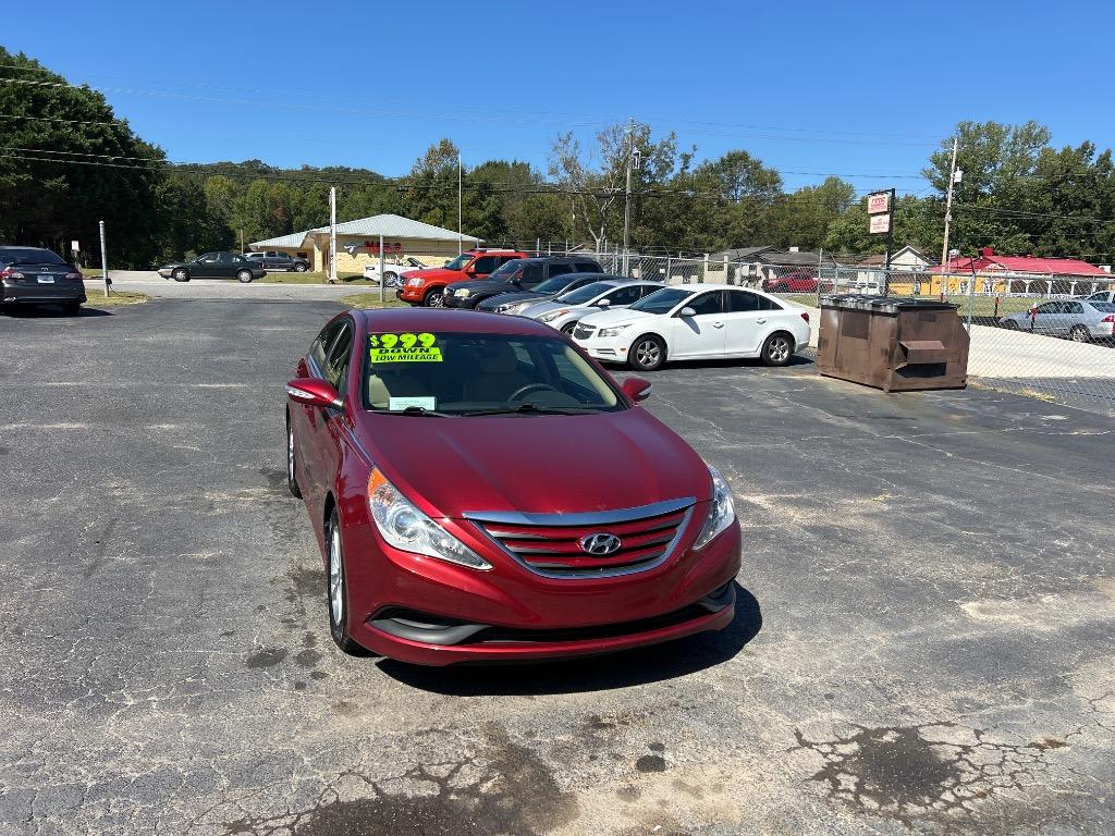 2014 Hyundai Sonata - $10,995