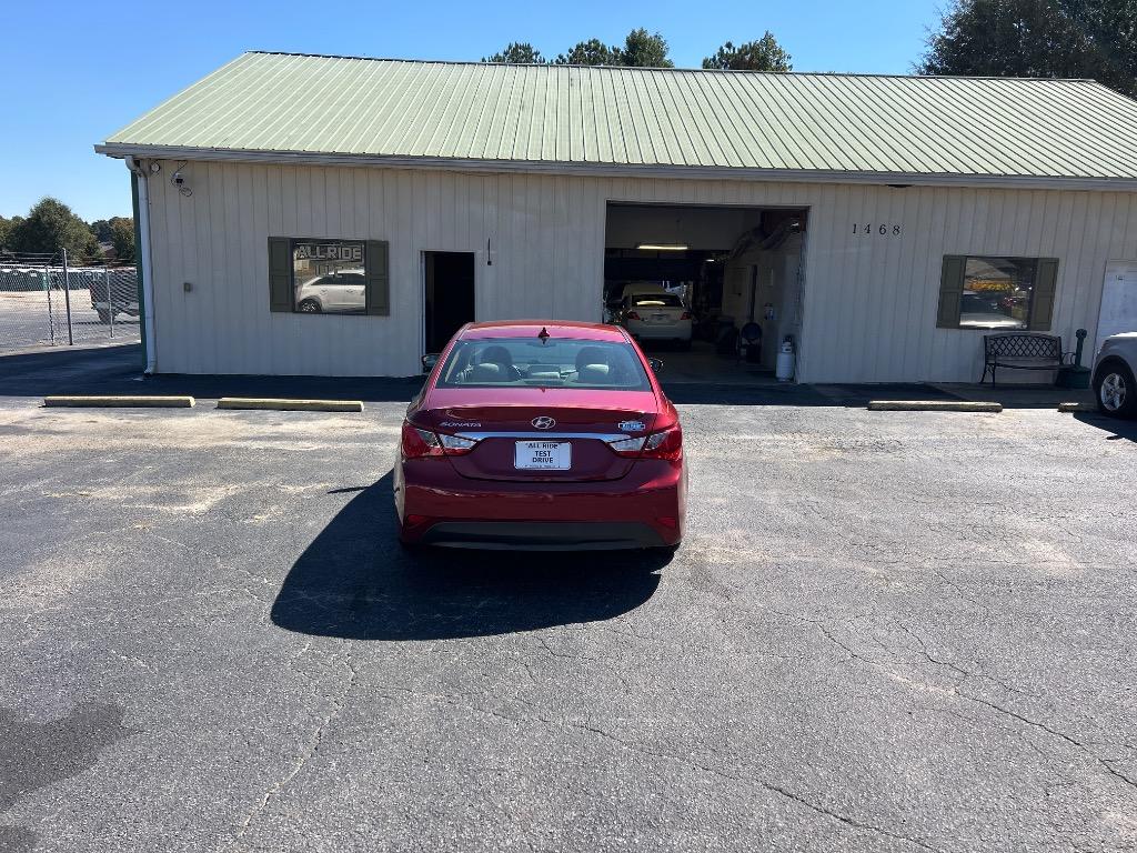 2014 Hyundai Sonata - $10,995