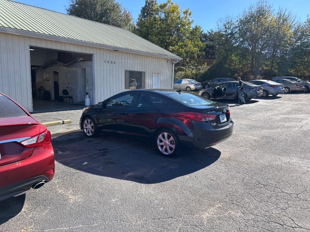 2013 Hyundai Elantra - $10,995