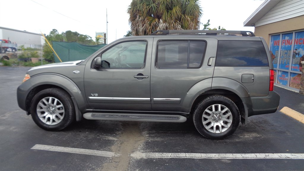 2008 Nissan Pathfinder - $12,999