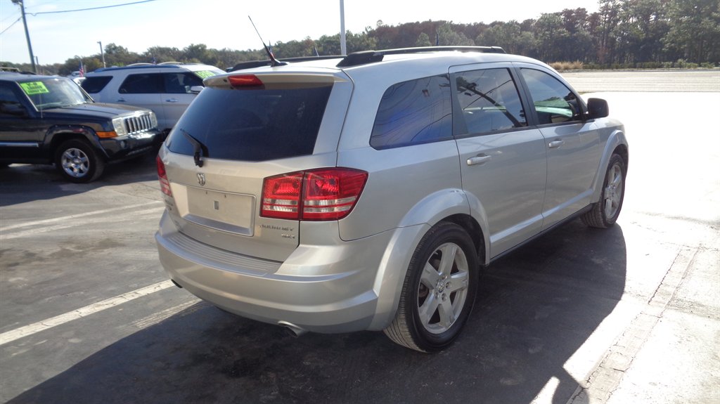 2010 Dodge Journey - $12,999