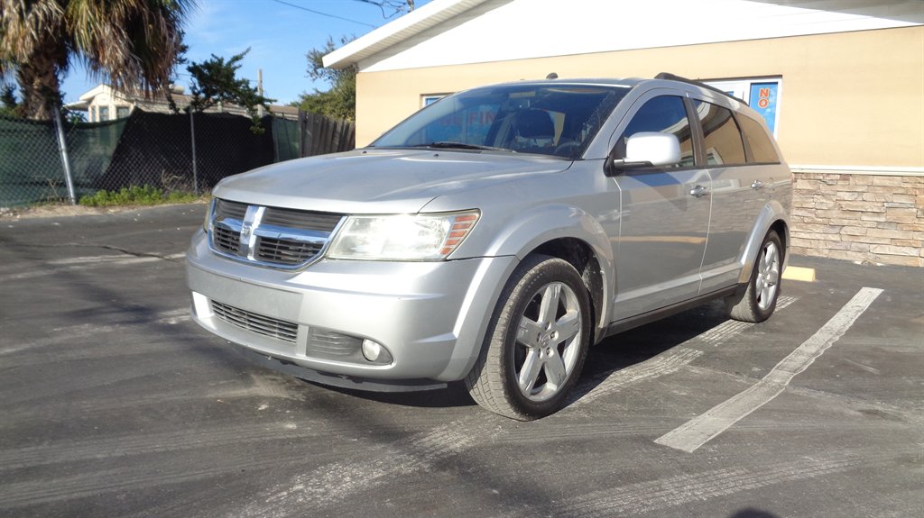 2010 Dodge Journey - $12,999