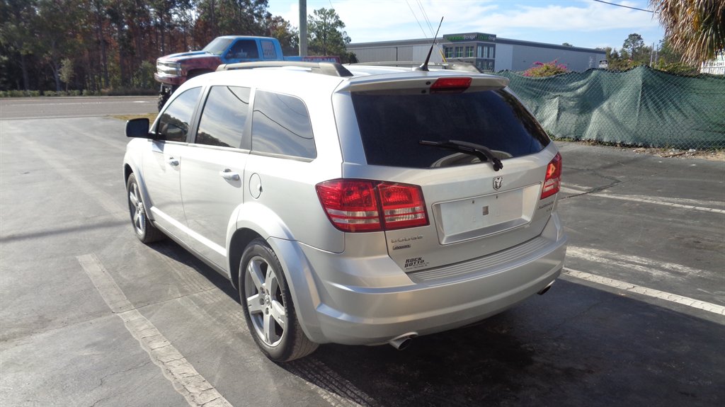2010 Dodge Journey - $12,999