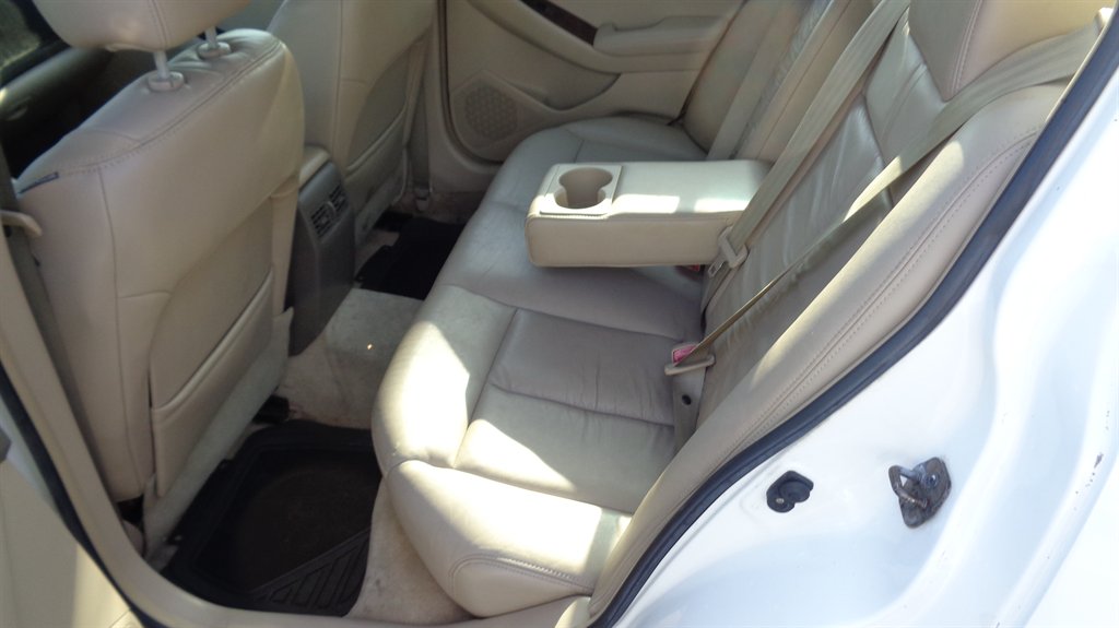 2010 Nissan Altima 2.5 photo