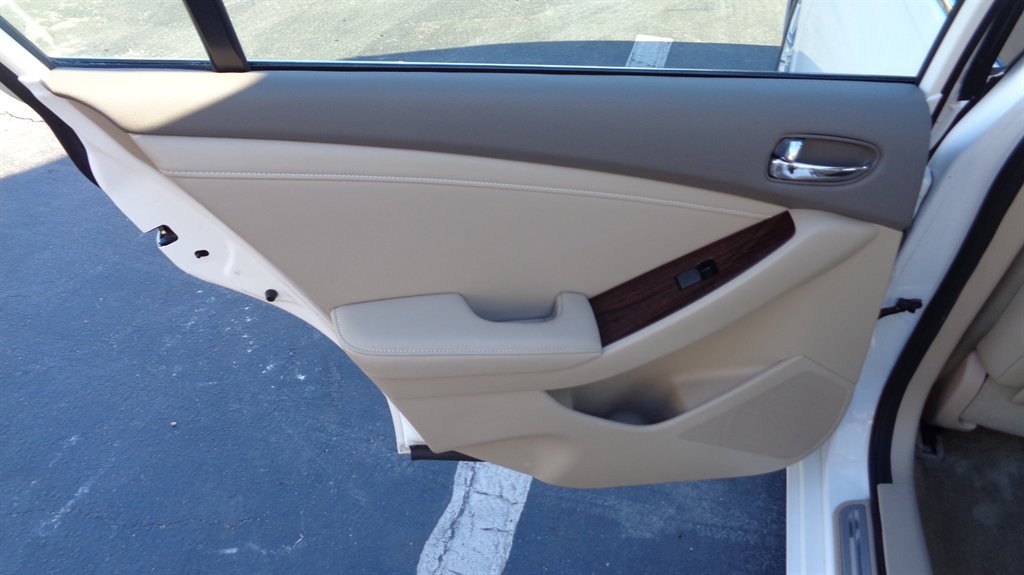 2012 Nissan Altima 2.5 photo