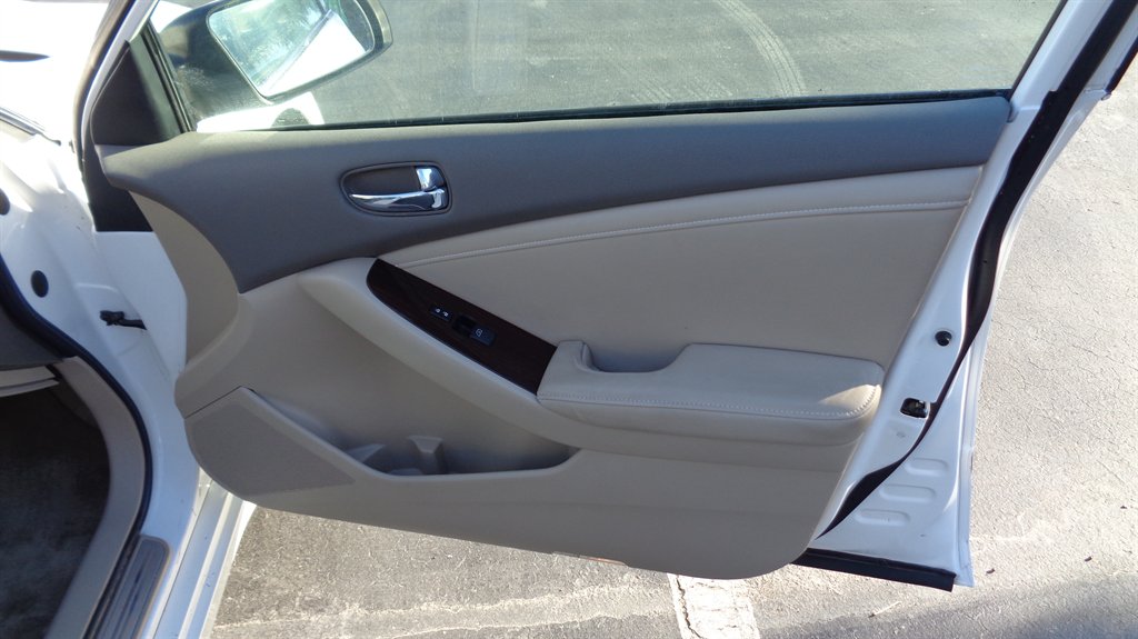 2012 Nissan Altima 2.5 photo