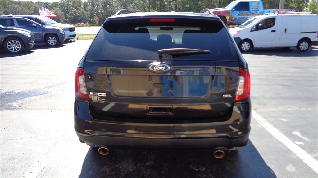 2013 Ford Edge - $16,999