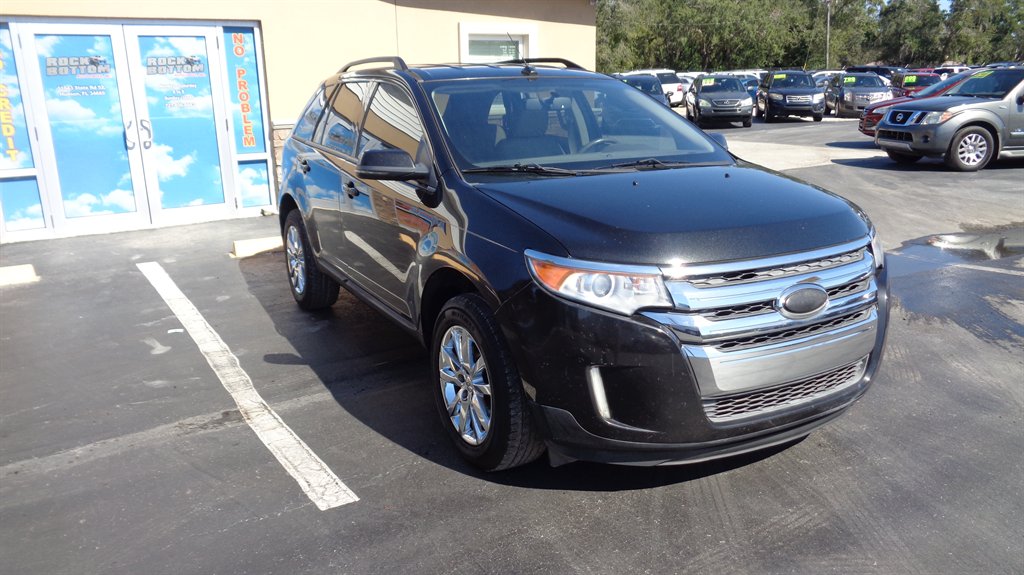2013 Ford Edge - $16,999