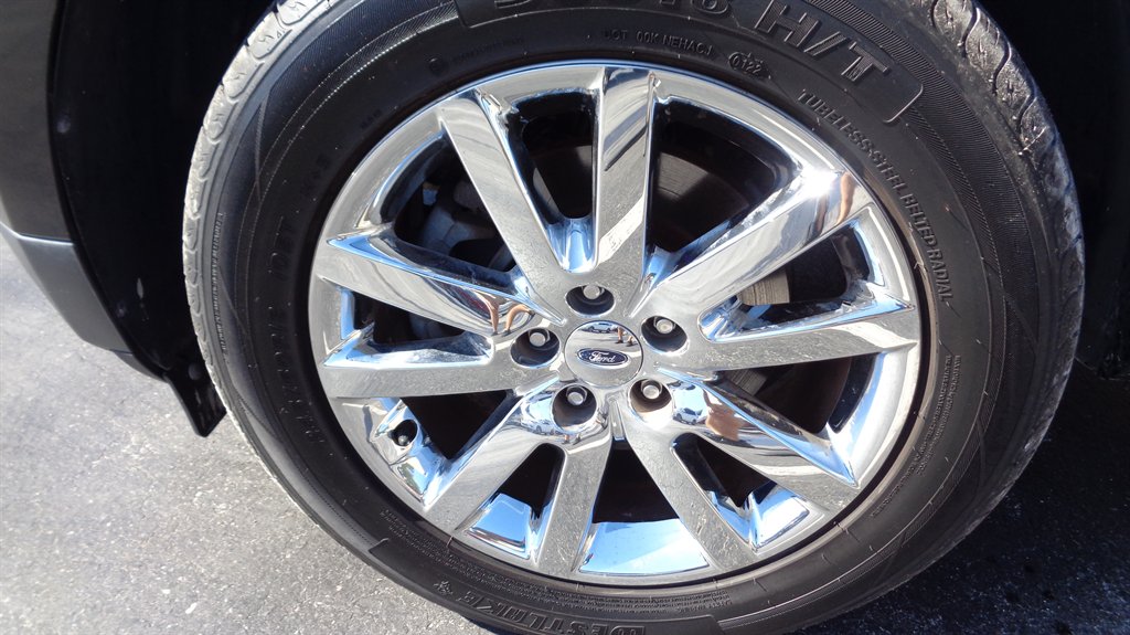 2013 Ford Edge - $16,999