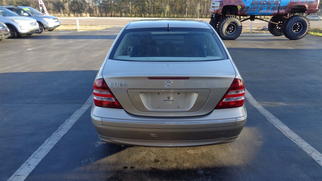 2005 Mercedes-Benz C-Class - $11,999