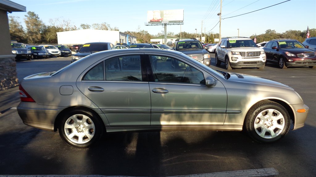 2005 Mercedes-Benz C-Class - $11,999