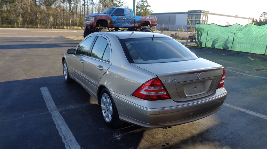 2005 Mercedes-Benz C-Class - $11,999