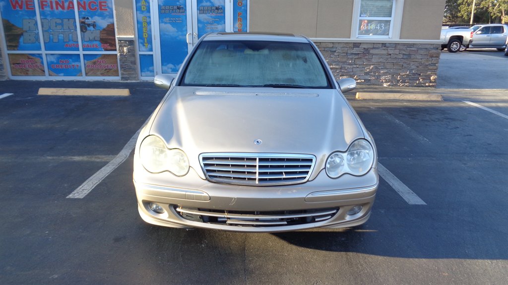 2005 Mercedes-Benz C-Class - $11,999