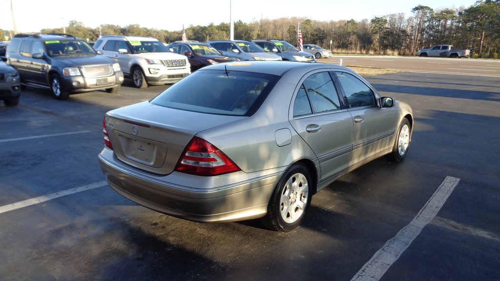 2005 Mercedes-Benz C-Class - $11,999
