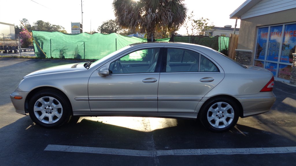 2005 Mercedes-Benz C-Class - $11,999