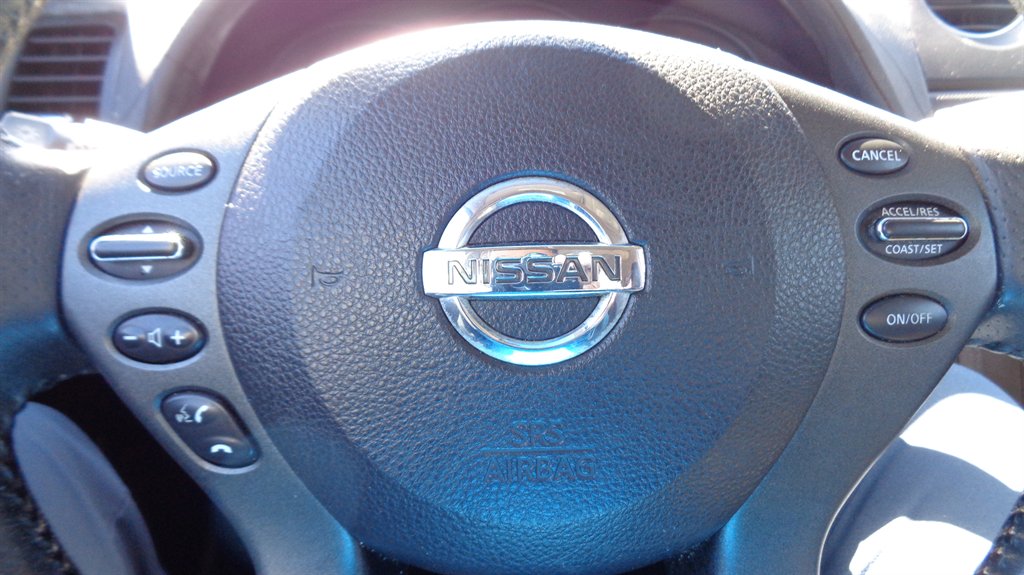 2010 Nissan Altima 2.5 photo